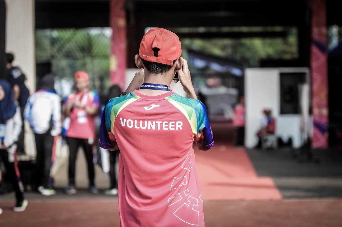 Nonprofit volunteer at a community event